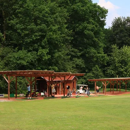 Zamek Stirin 4* Velké Popovice