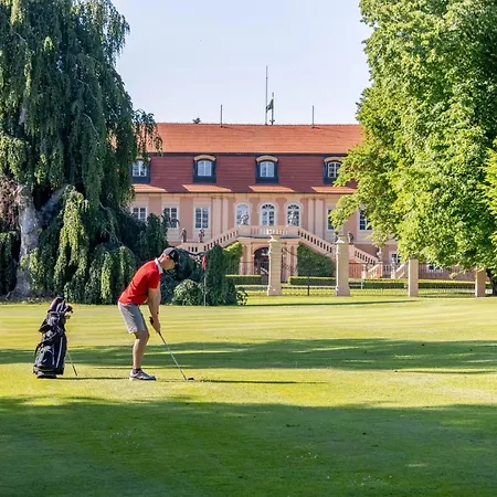 Zamek Stirin Velké Popovice