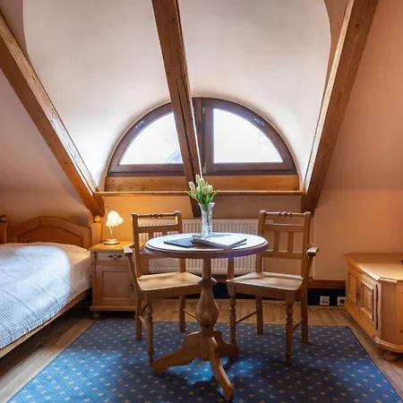 Hotel Zamek Stirin
