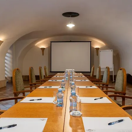 Hotel Zamek Stirin