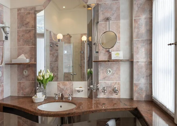 Zamek Stirin Hotel 4*