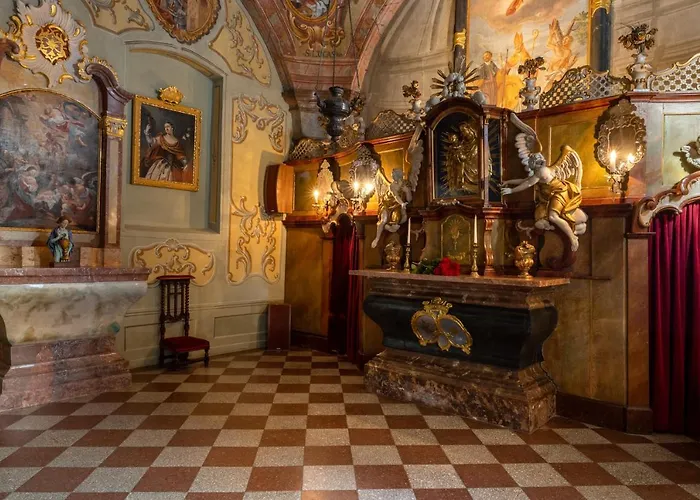 Zamek Stirin Velke Popovice