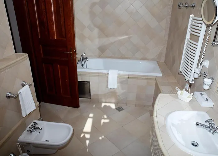 Zamek Stirin Velke Popovice